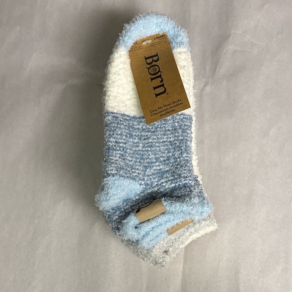 New Born Socks Women’s 4 Pair Blue & White Plush Soft Cozy No Show Socks Casual - Picture 13 of 13